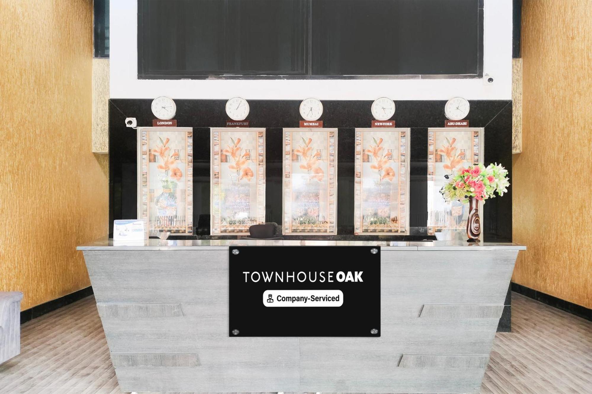 Super Townhouse Oak Bharuch Near Railway Station Formerly Hotel Kohinoor Exterior foto